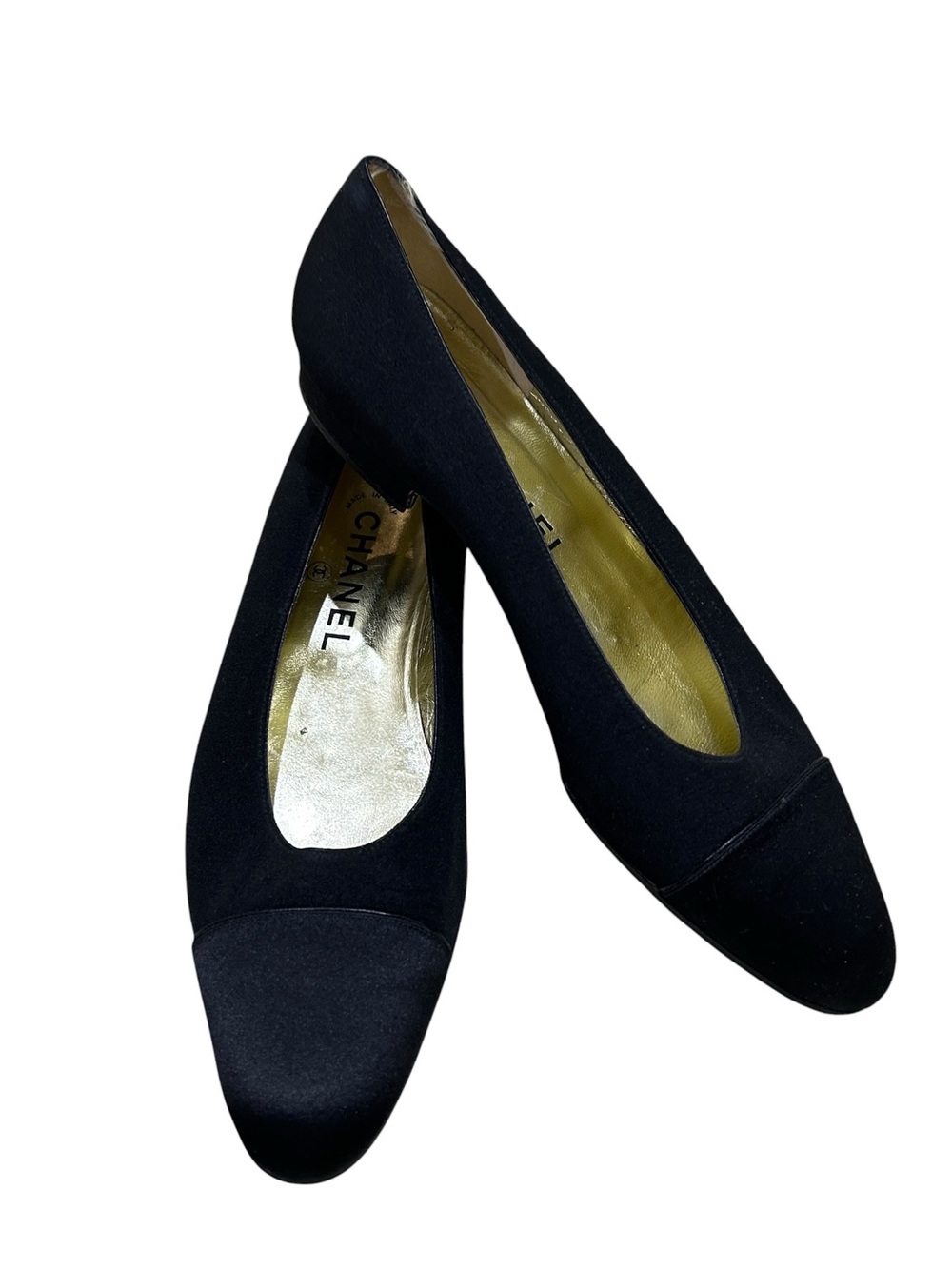 Vintage Chanel Black Low Heel Ballet fabric Flats Gold Lining Italy 8 narrow